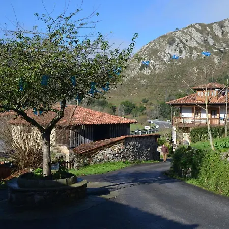 Quaint In Tormin Near Covadonga Park * Onís